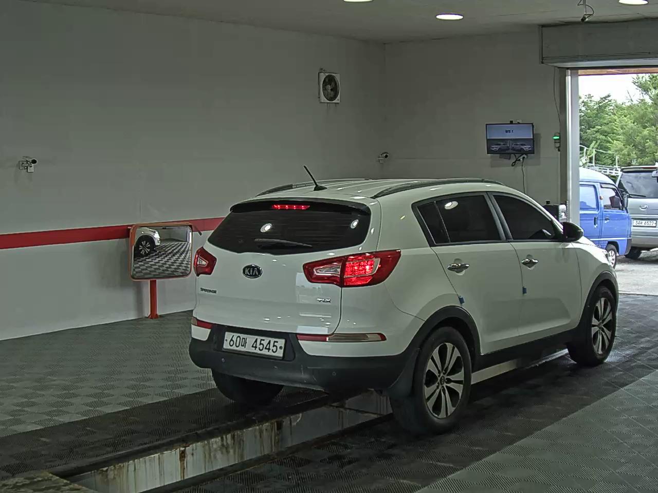2011 - kia sportage