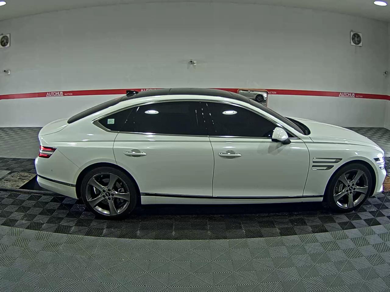 2023 - genesis g80