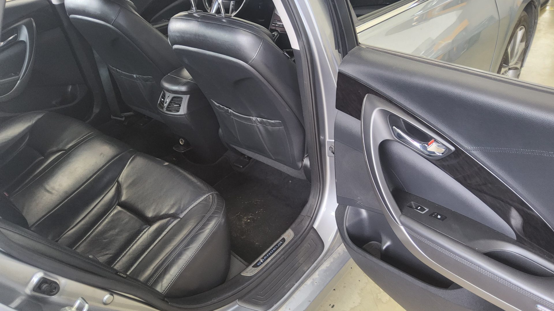 2016 - hyundai grandeur