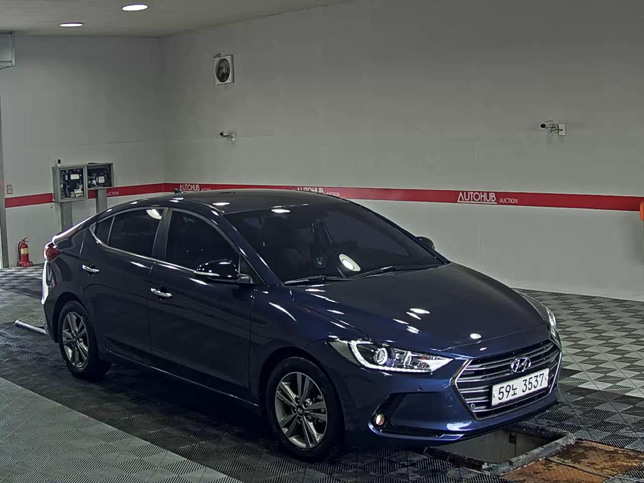 2018 - hyundai avante
