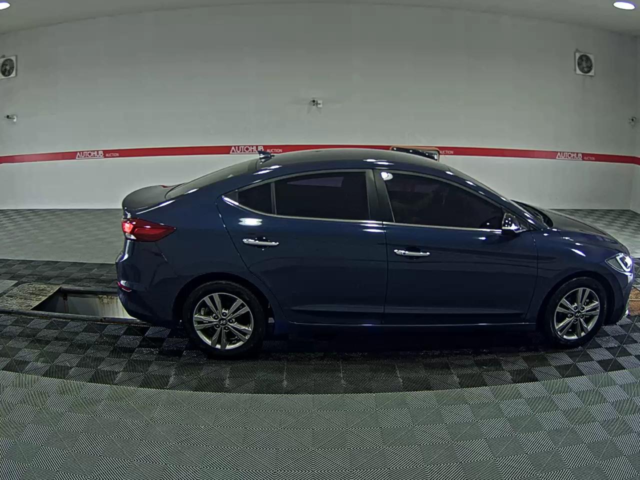 2018 - hyundai avante