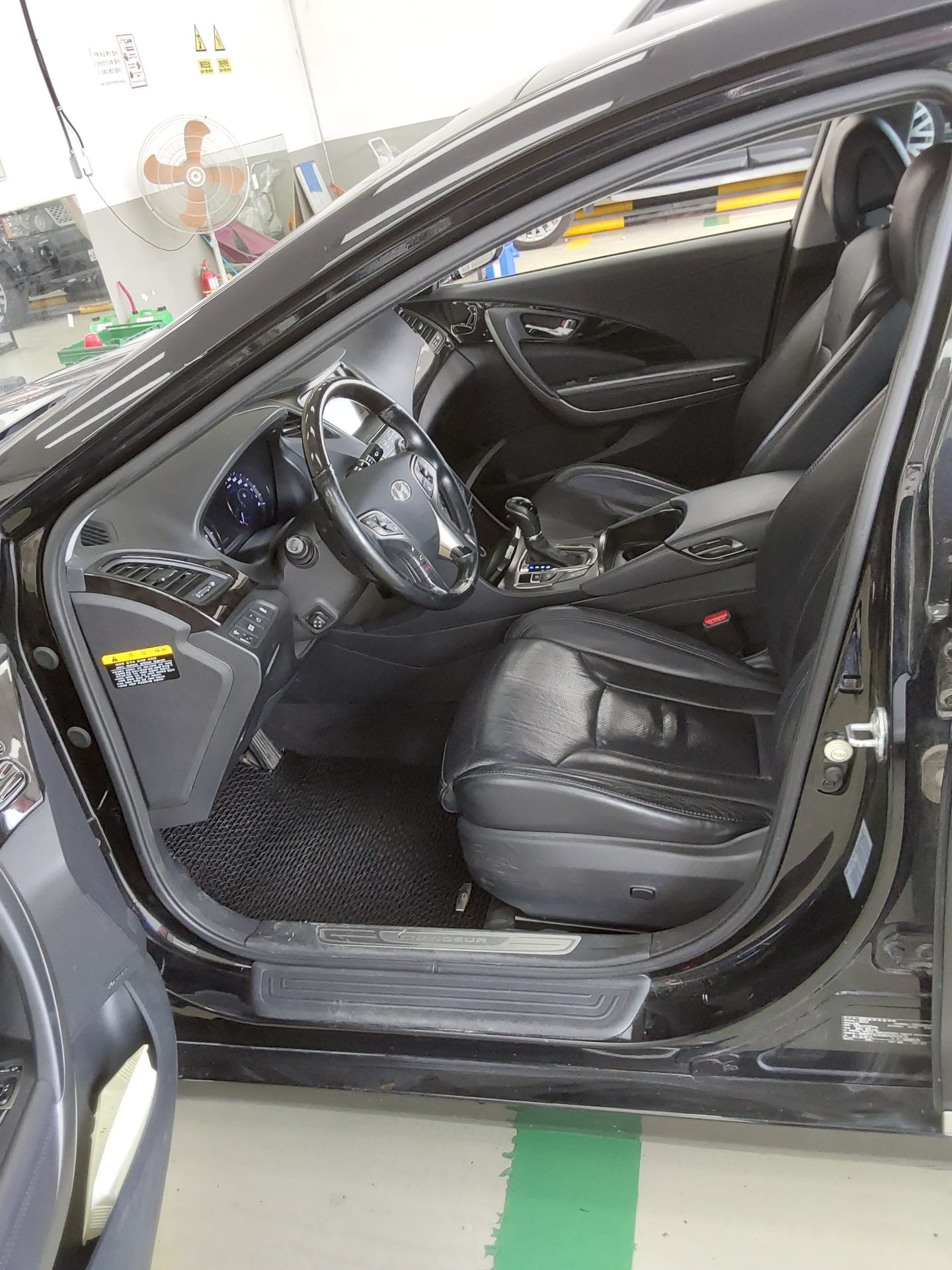 2013 - hyundai grandeur