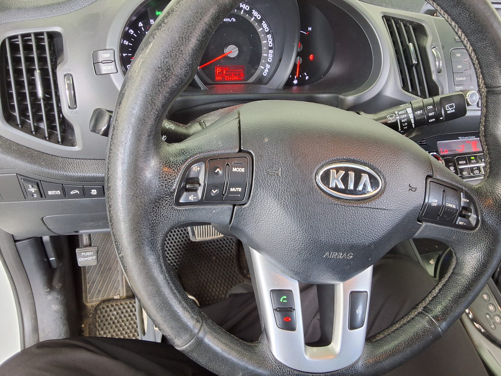 2012 - kia sportage