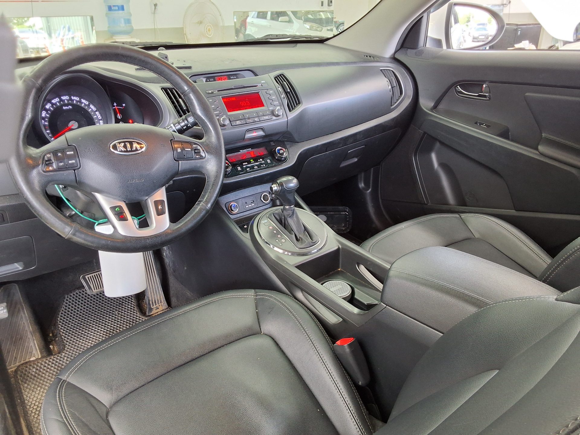 2012 - kia sportage