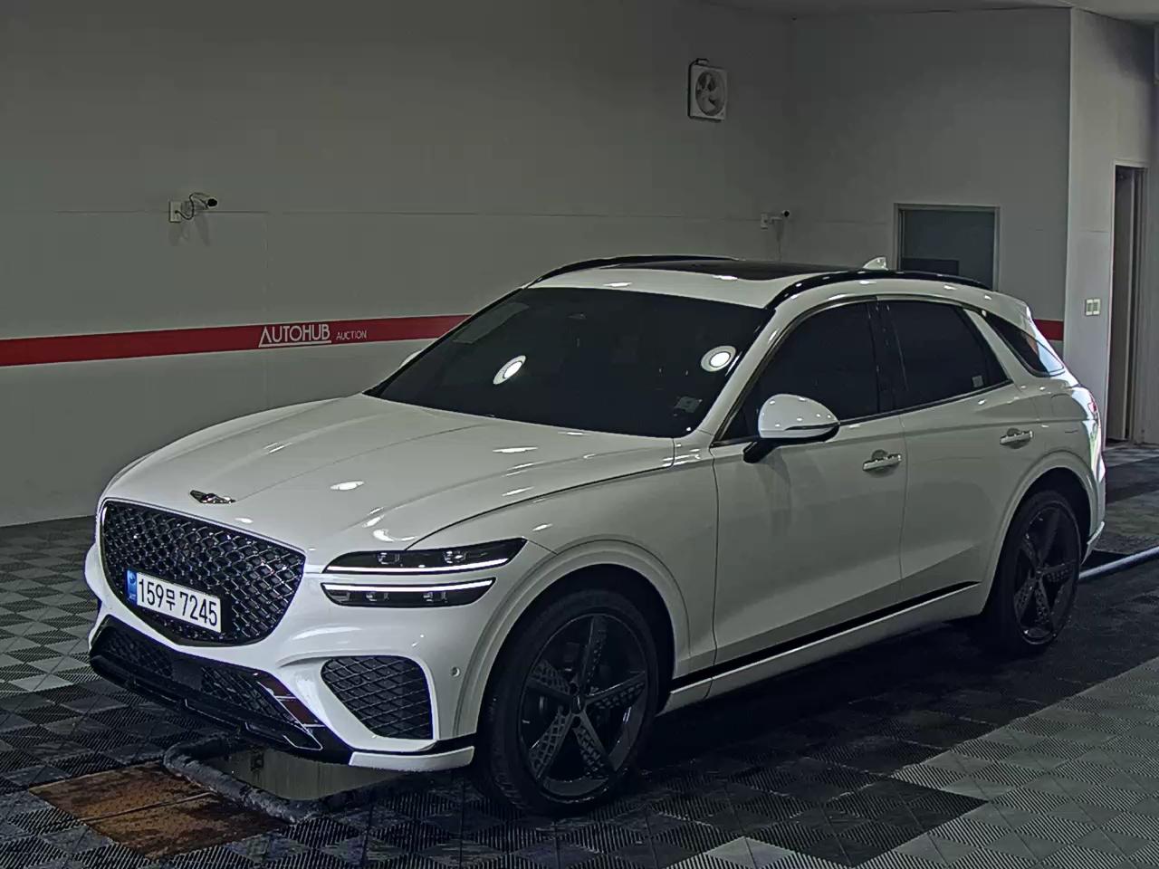 2022 - genesis gv70