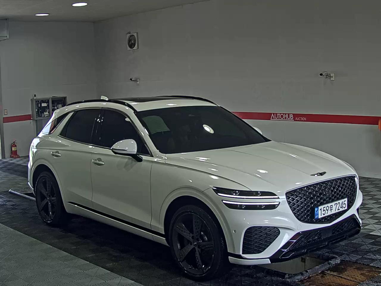 2022 - genesis gv70