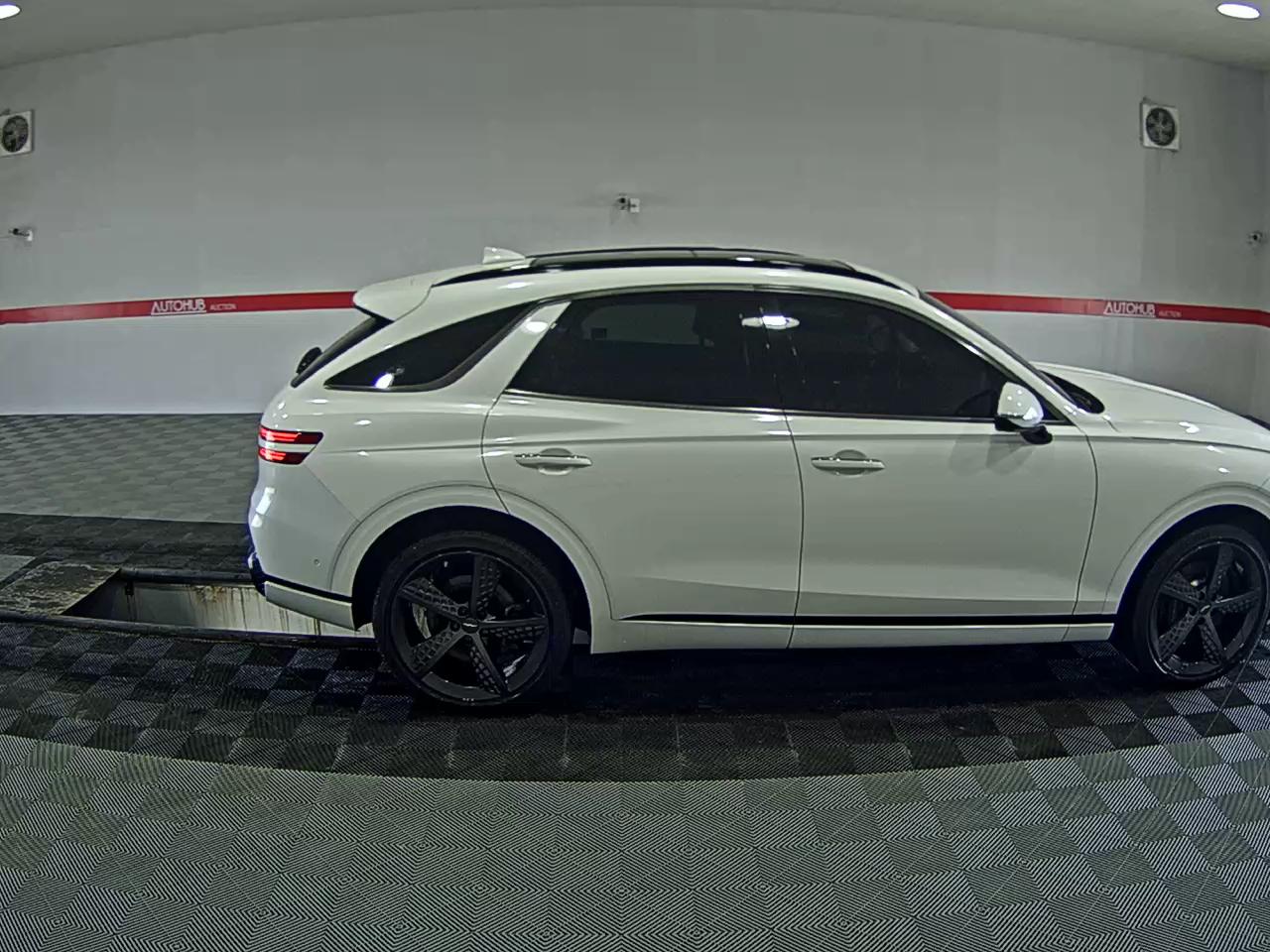 2022 - genesis gv70