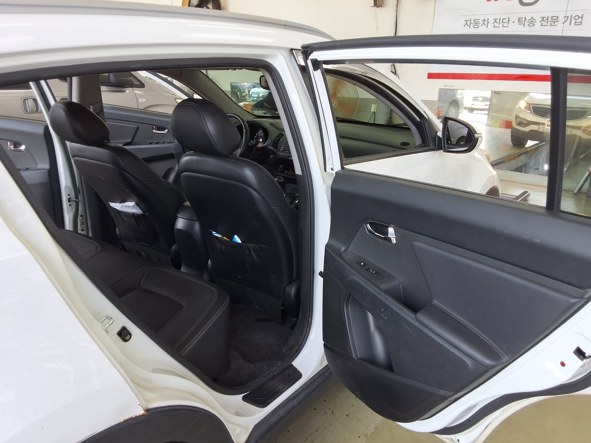2012 - kia sportage