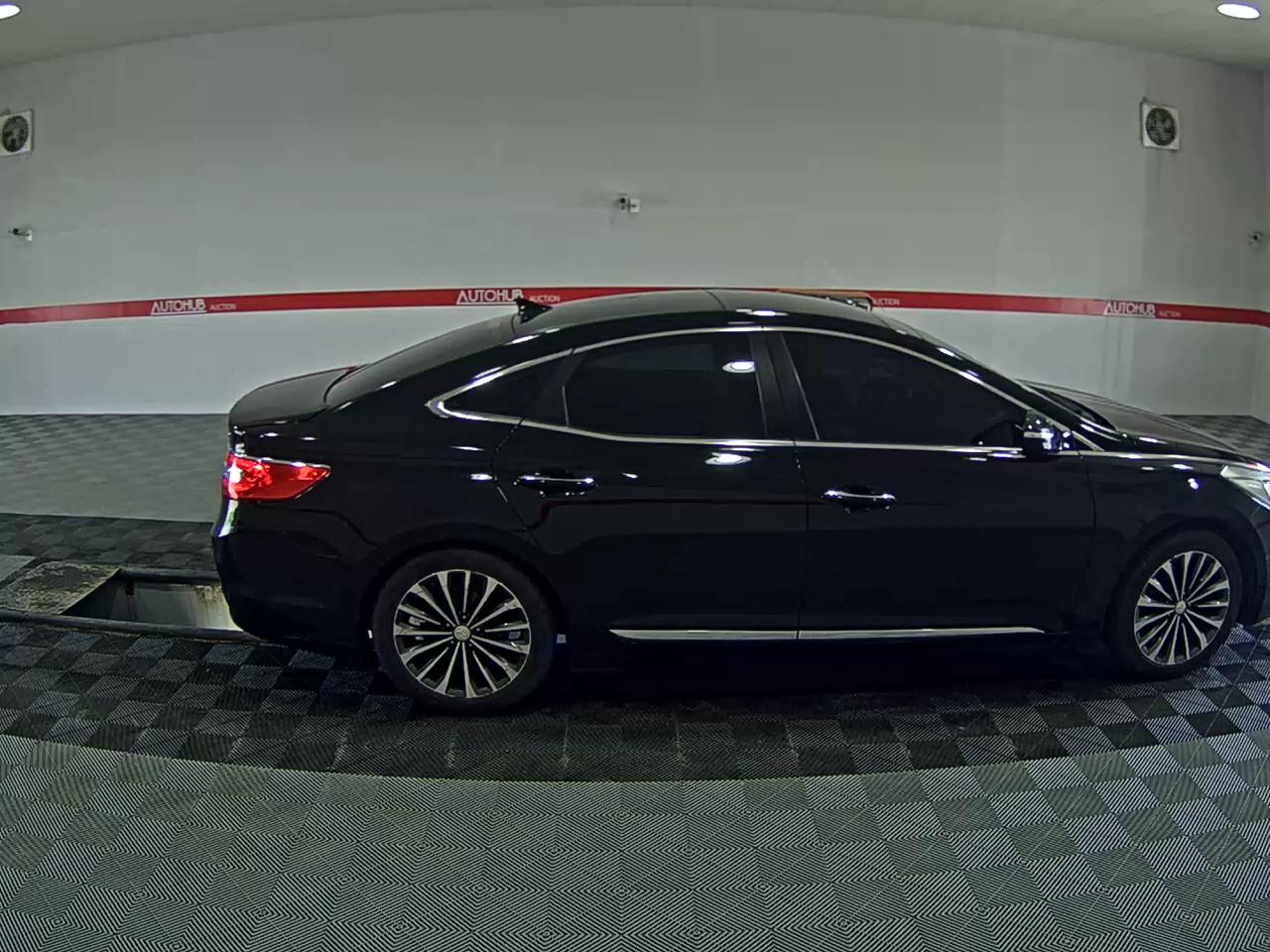 2013 - hyundai grandeur