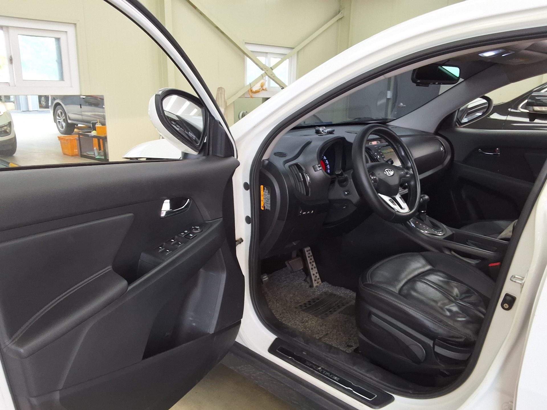 2011 - kia sportage