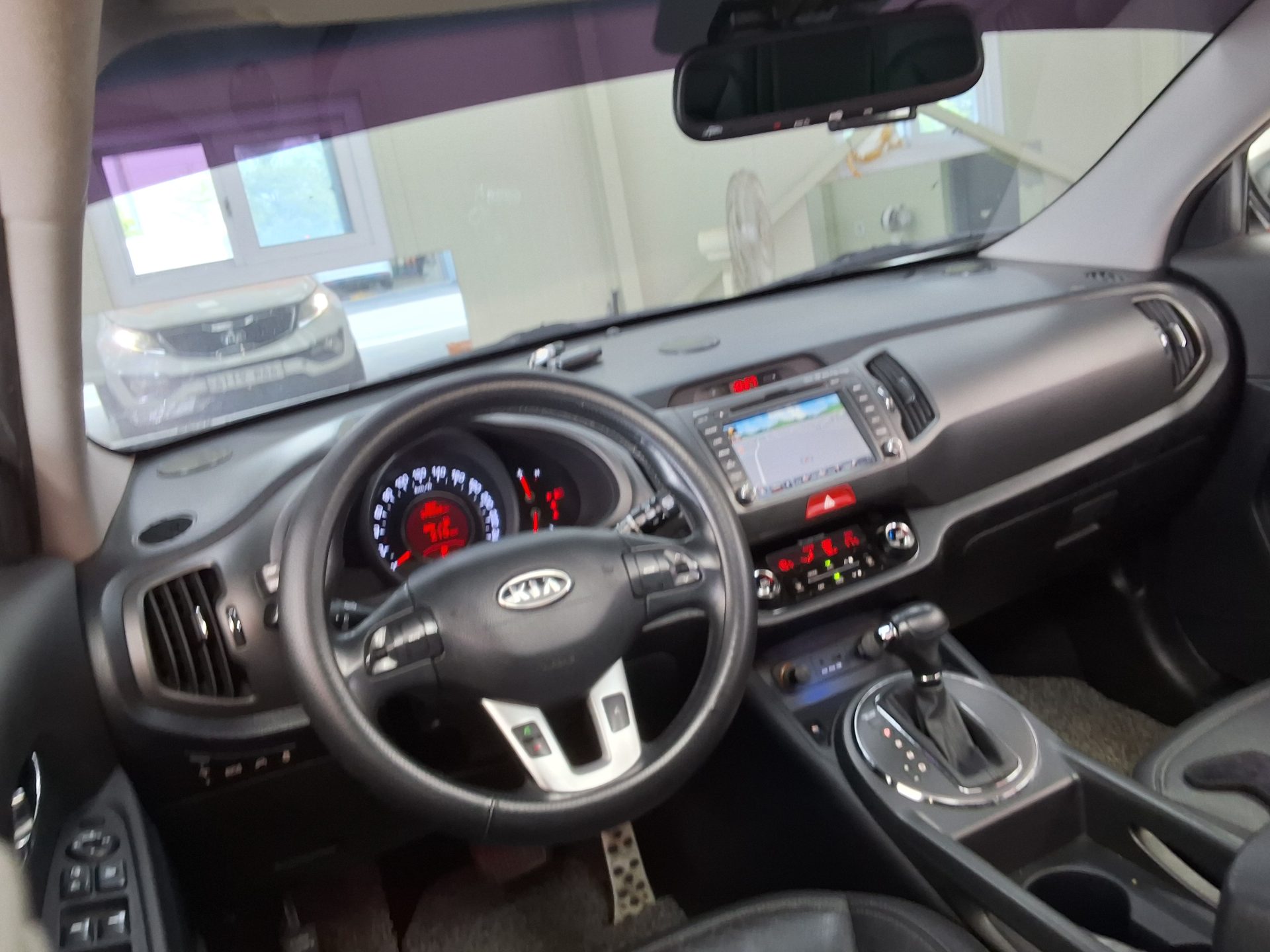 2011 - kia sportage