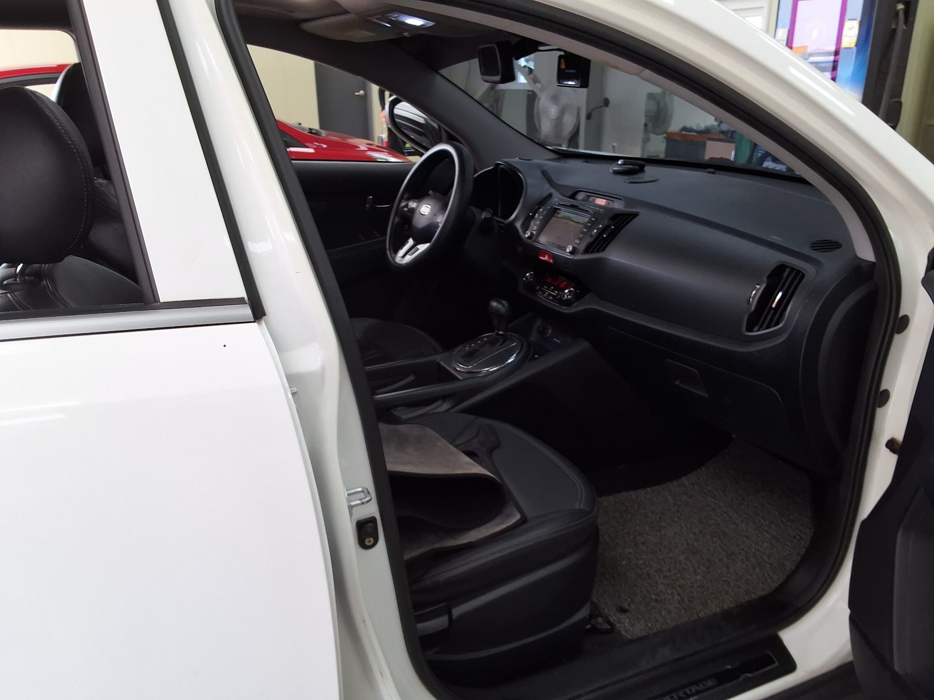 2011 - kia sportage
