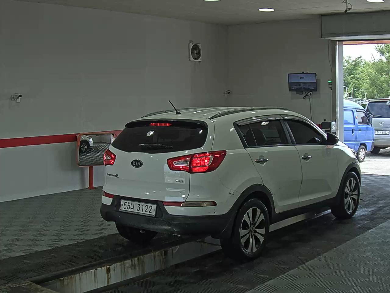 2012 - kia sportage