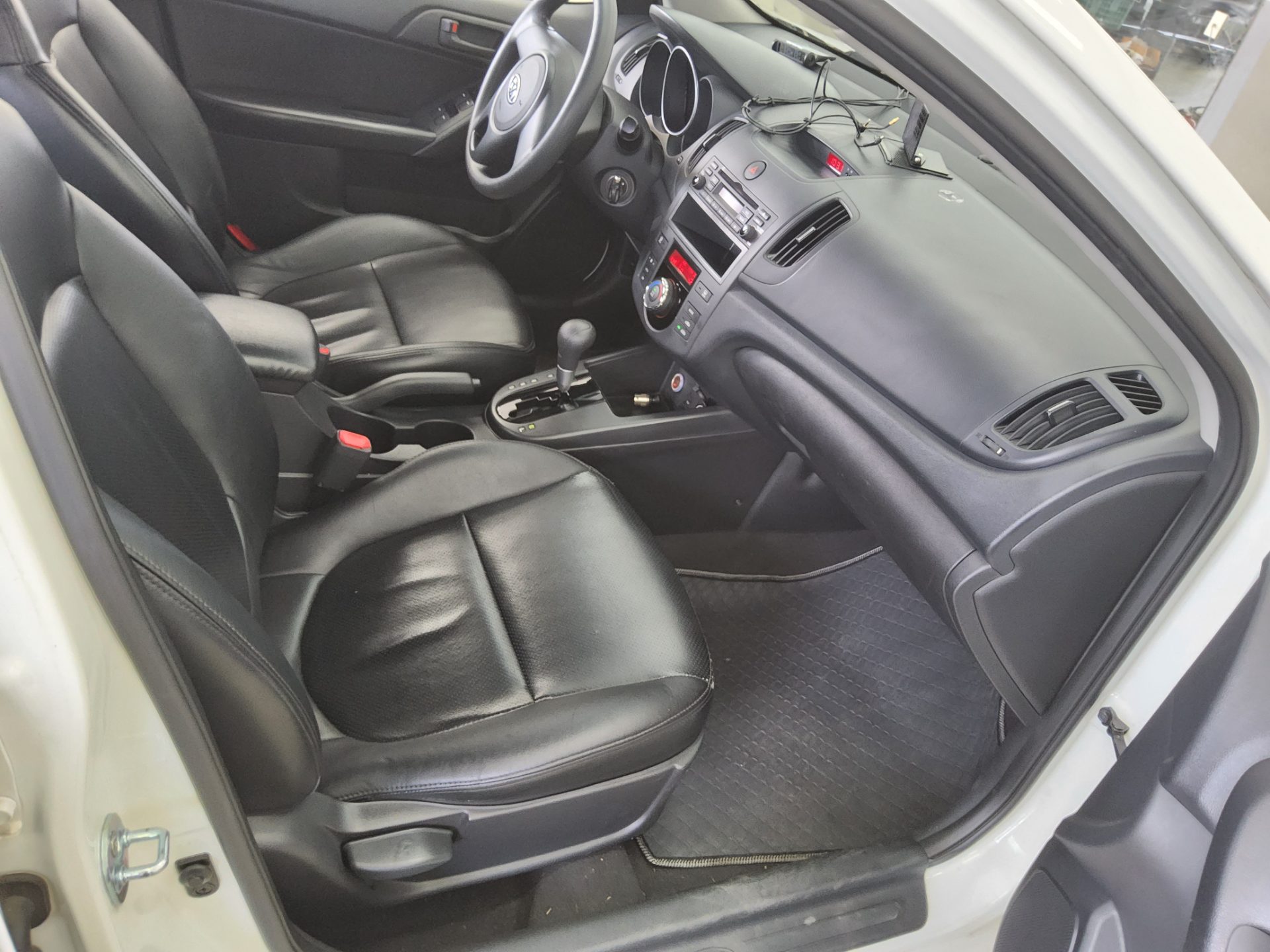 2010 - kia forte