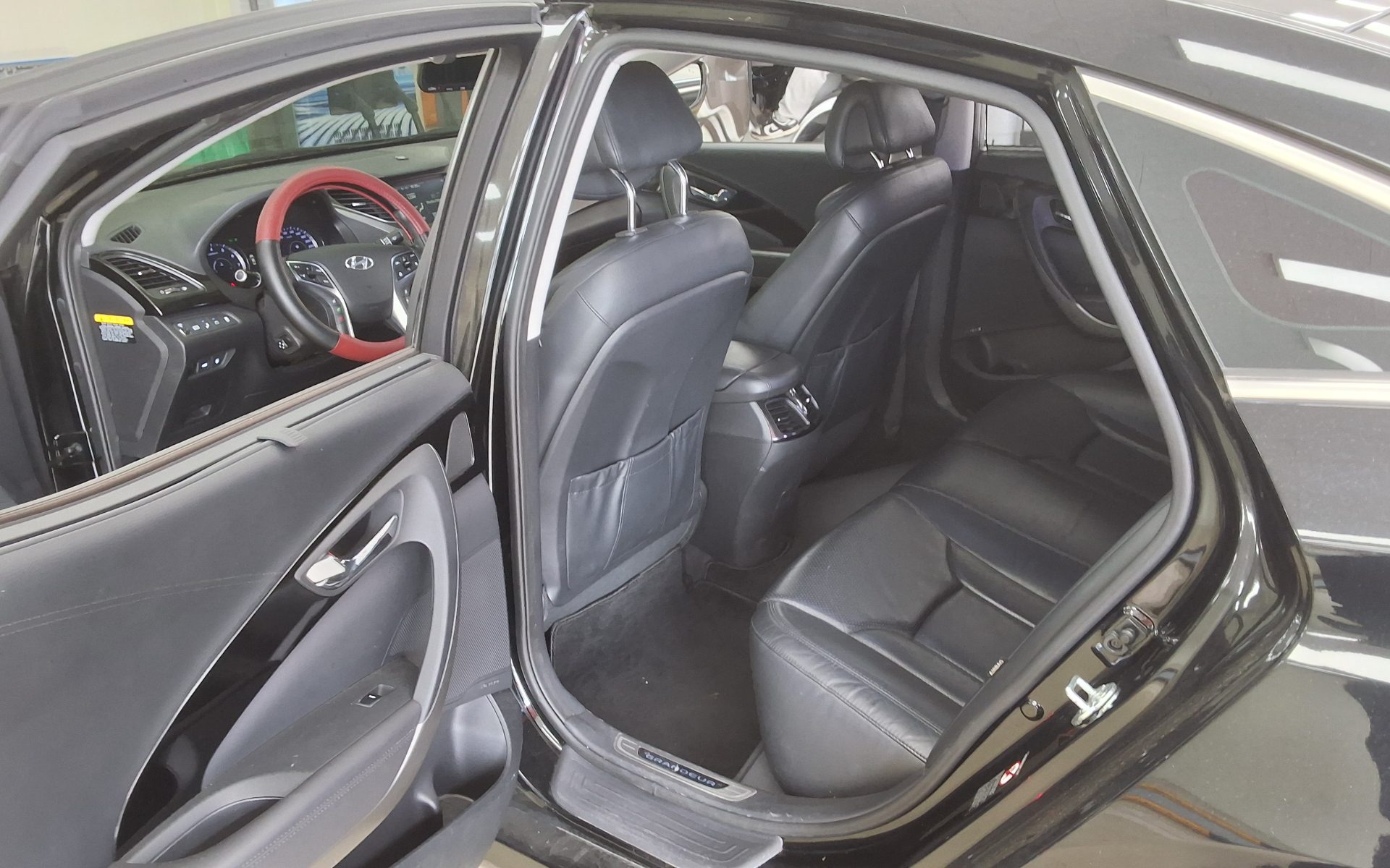 2016 - hyundai grandeur