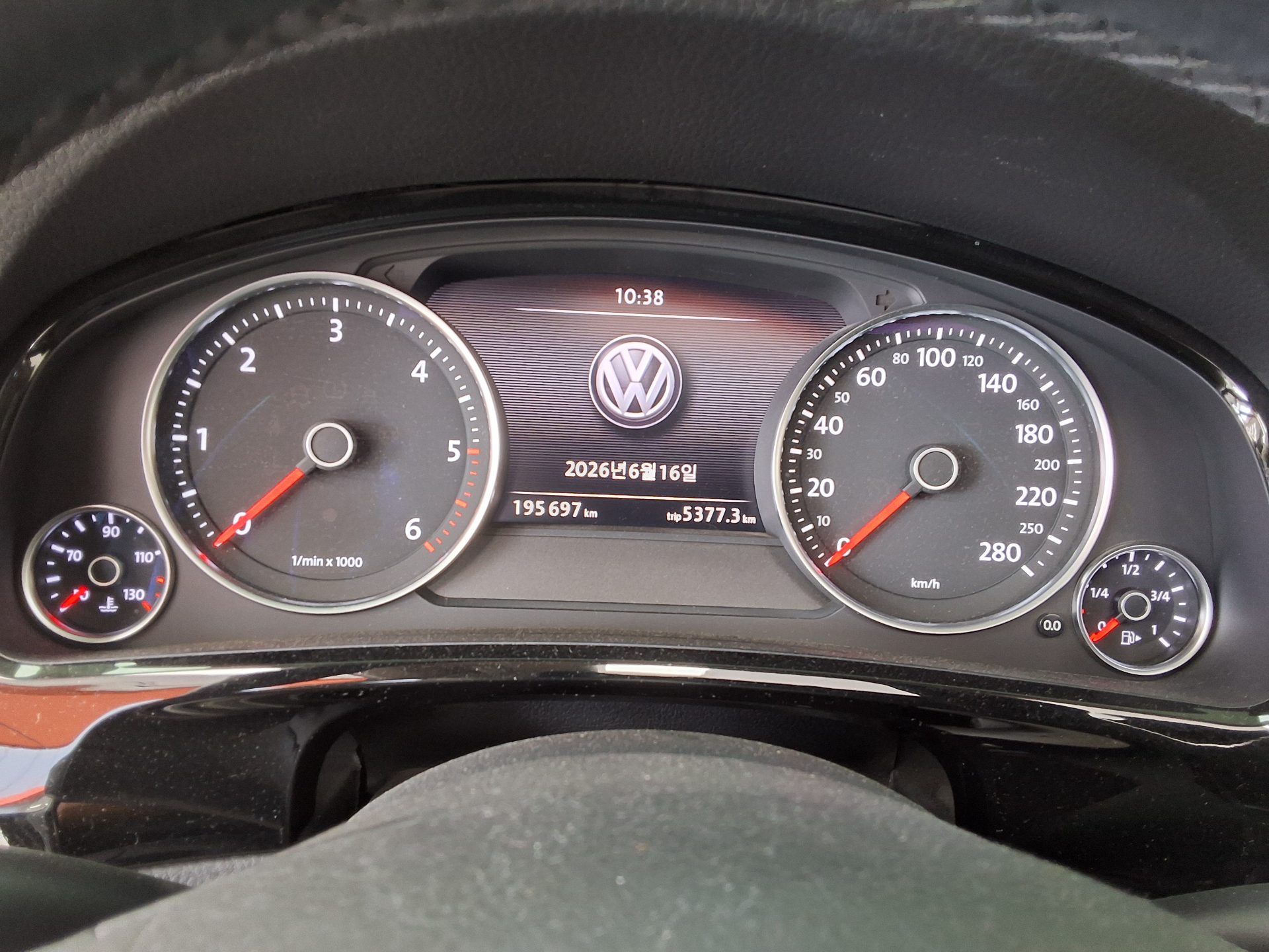 2015 - volkswagen touareg