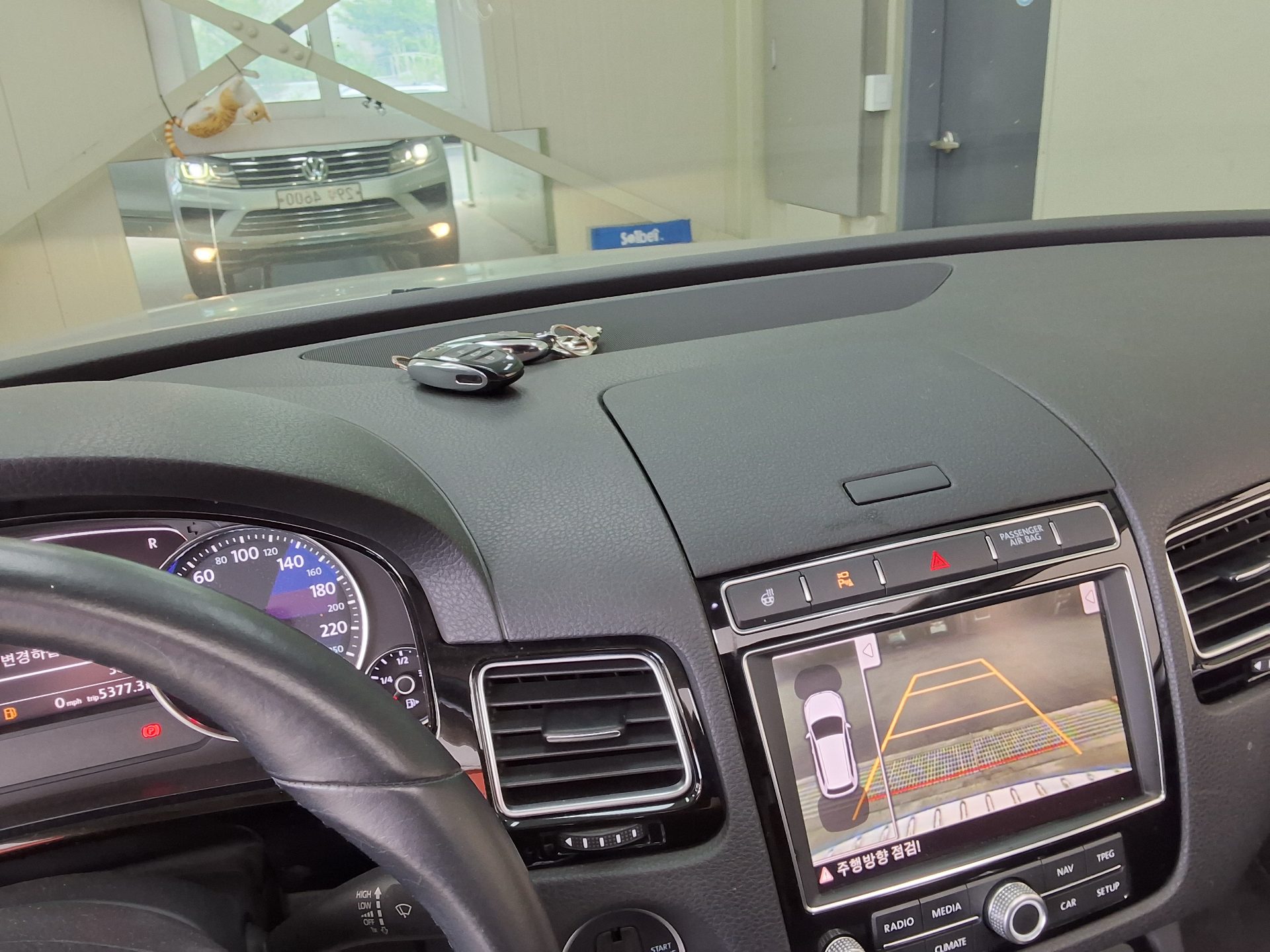 2015 - volkswagen touareg