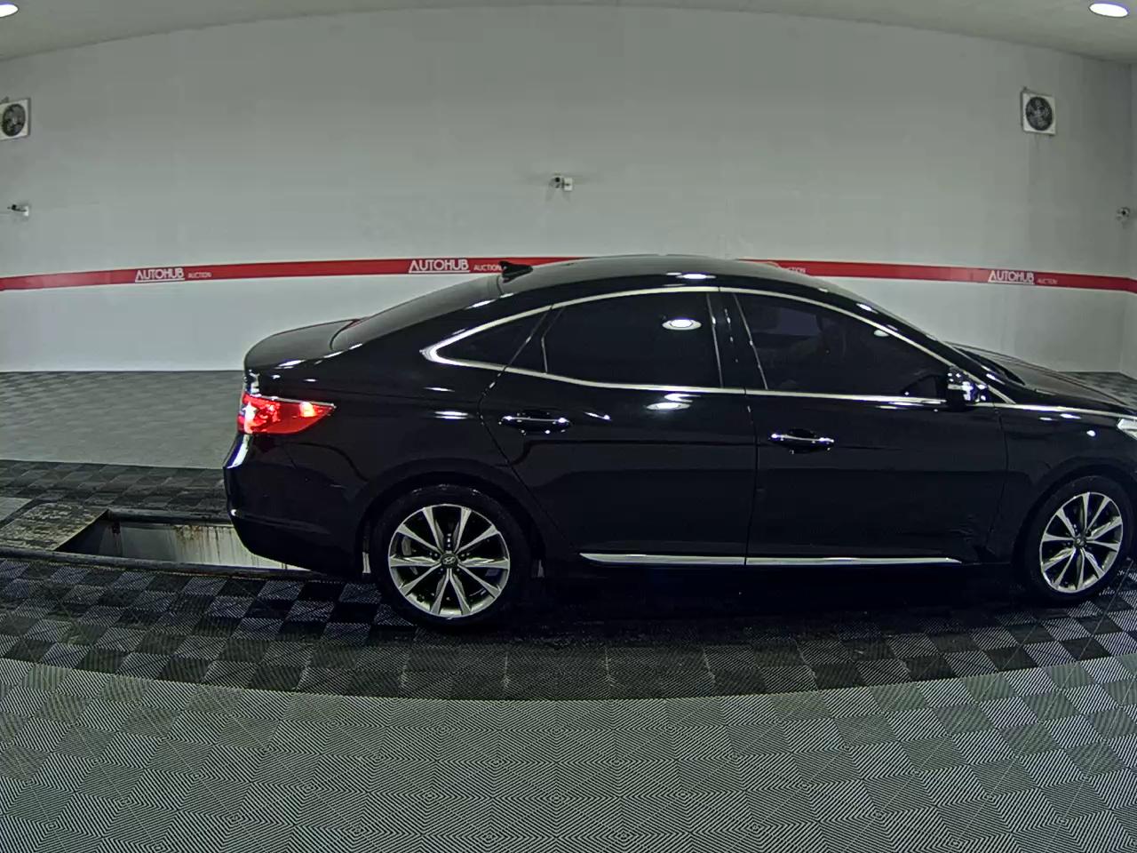 2016 - hyundai grandeur
