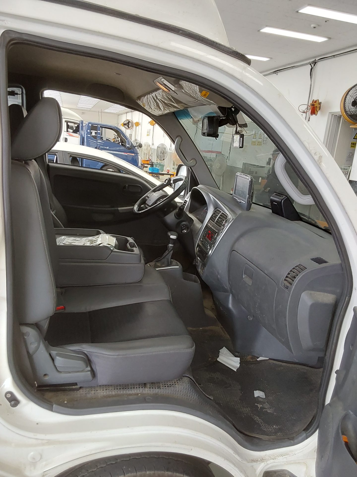 2022 - kia bongo