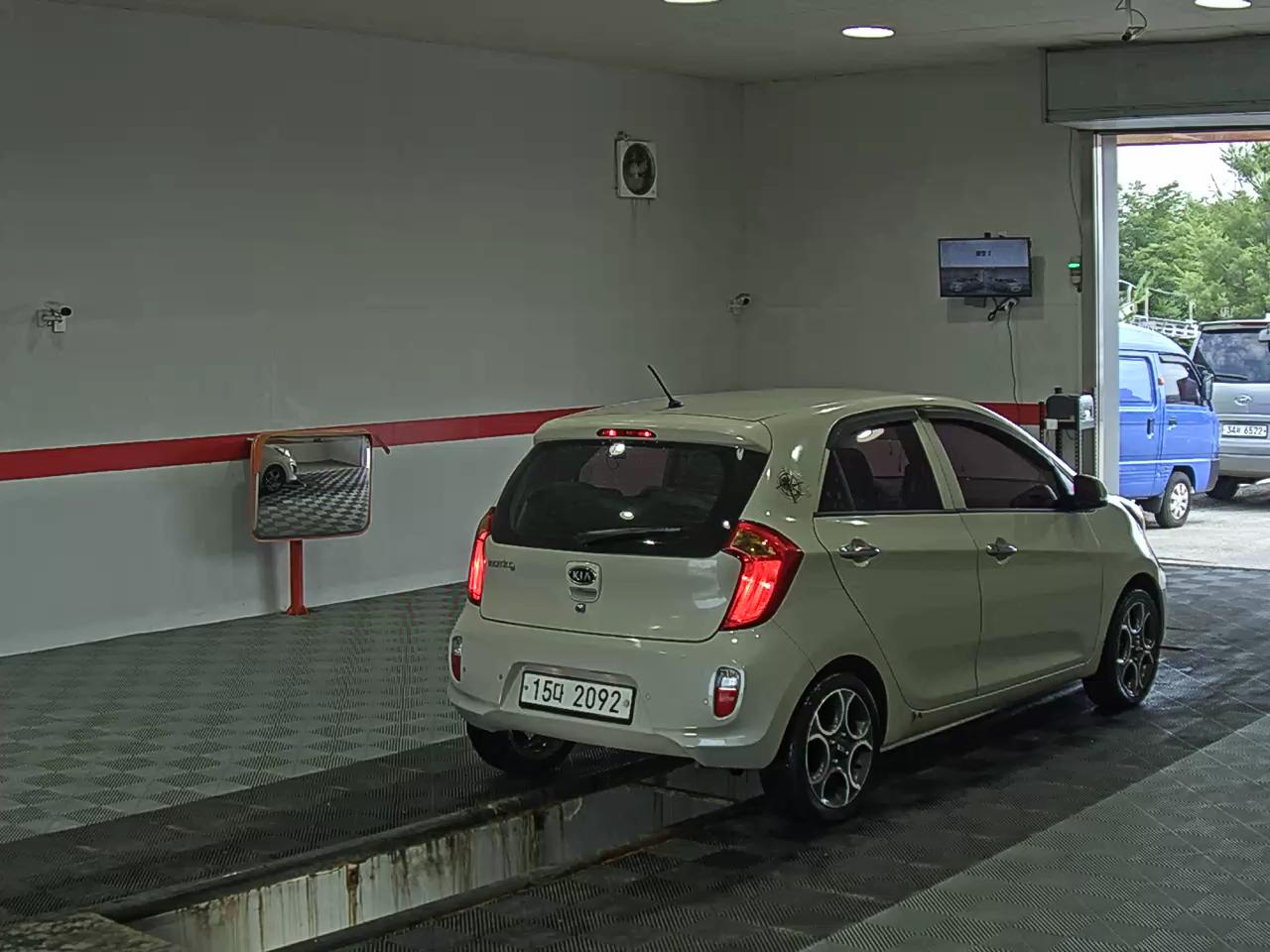 2012 - kia morning