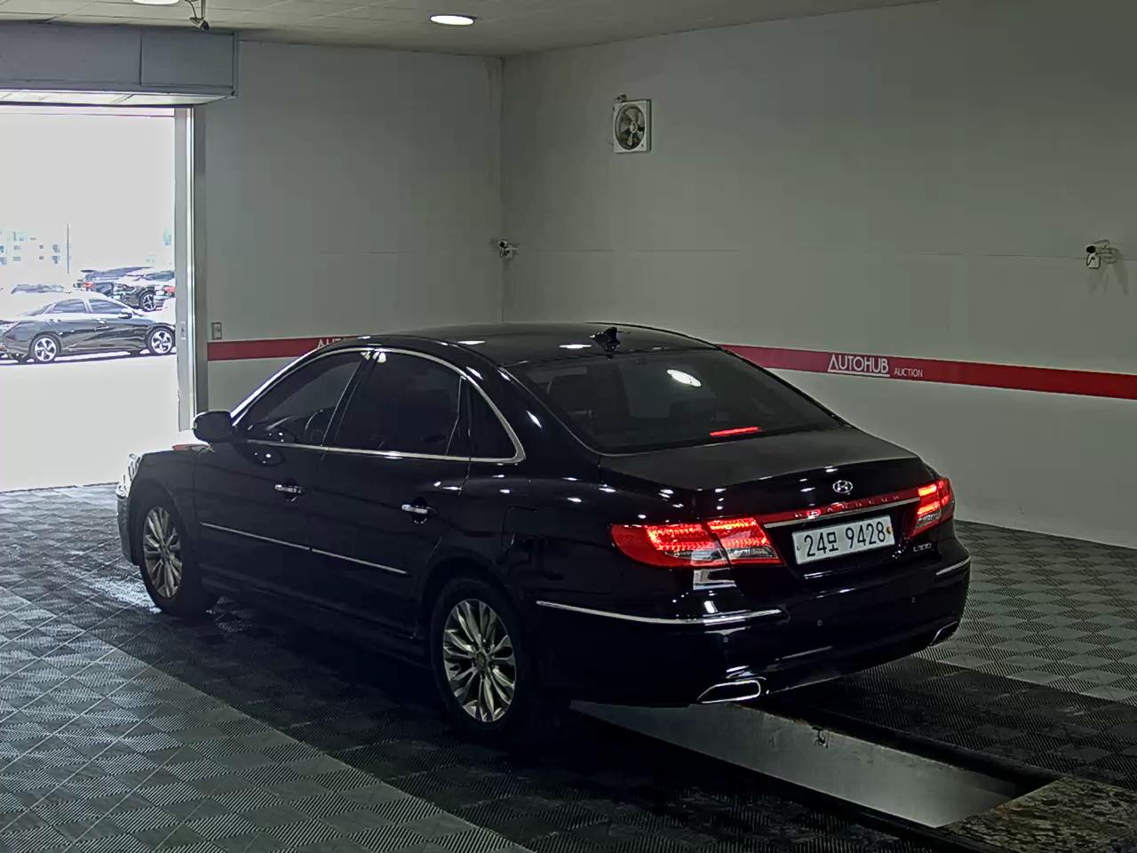 2010 - hyundai grandeur