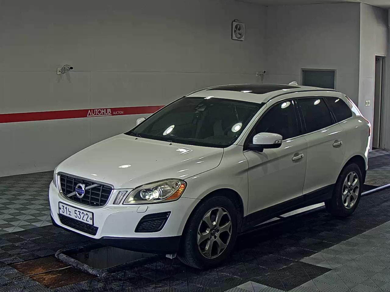 VOLVO XC60 (1ST GEN) D5