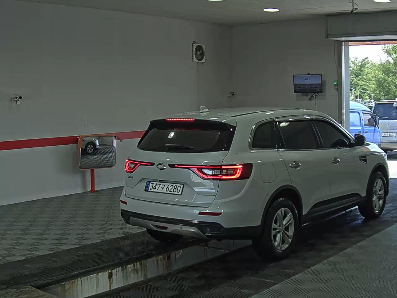 2023 - renault qm6