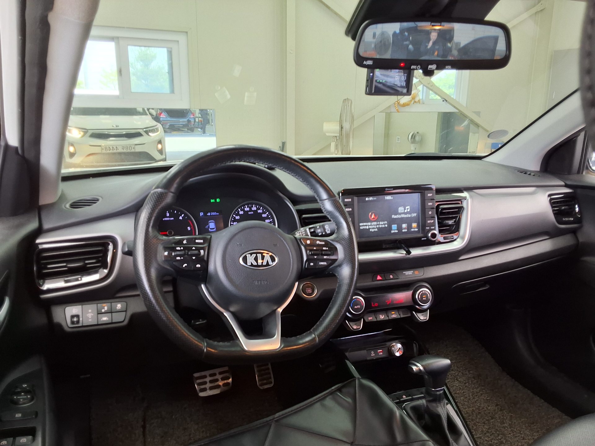 2018 - kia stonic
