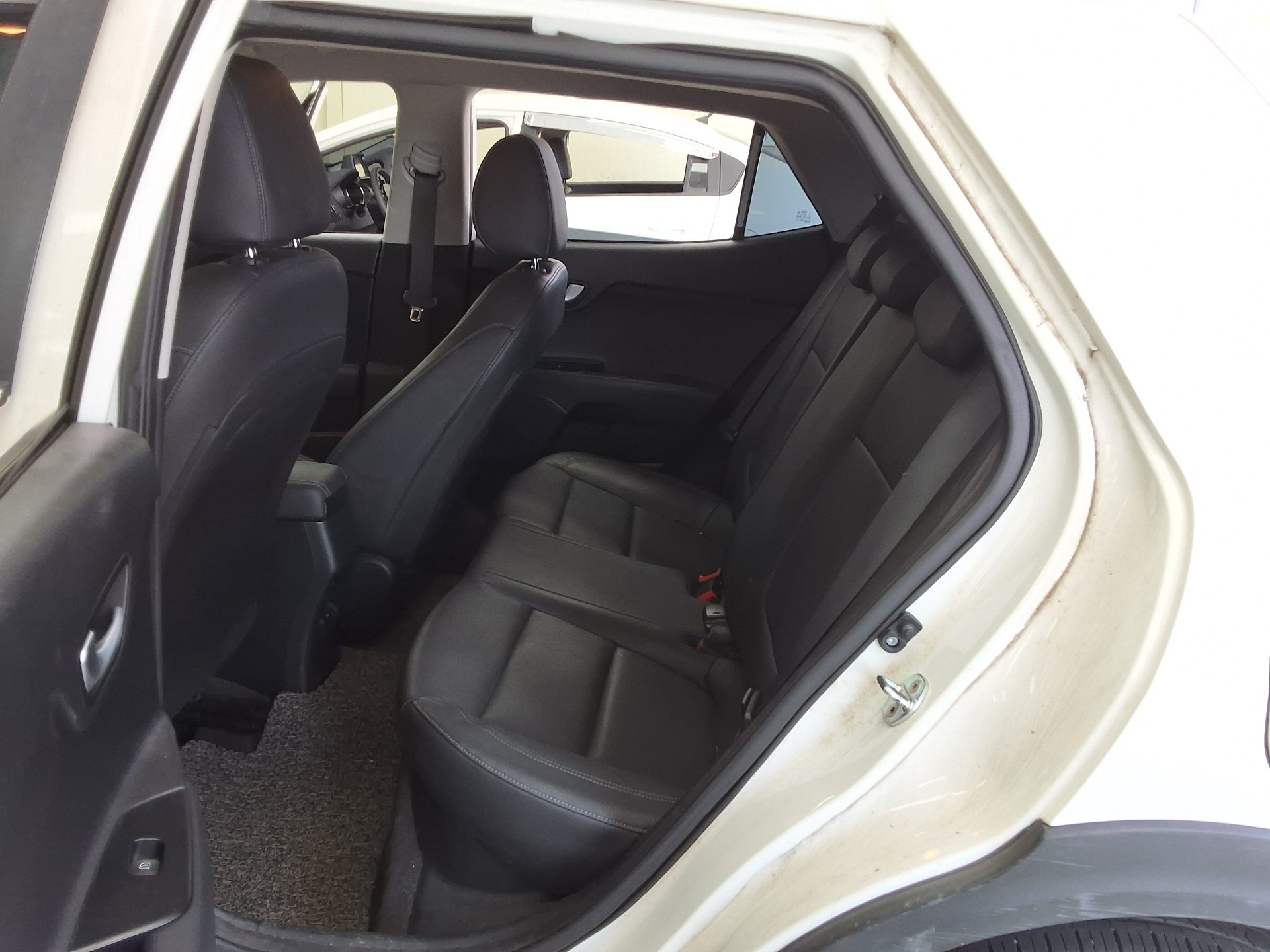 2018 - kia stonic