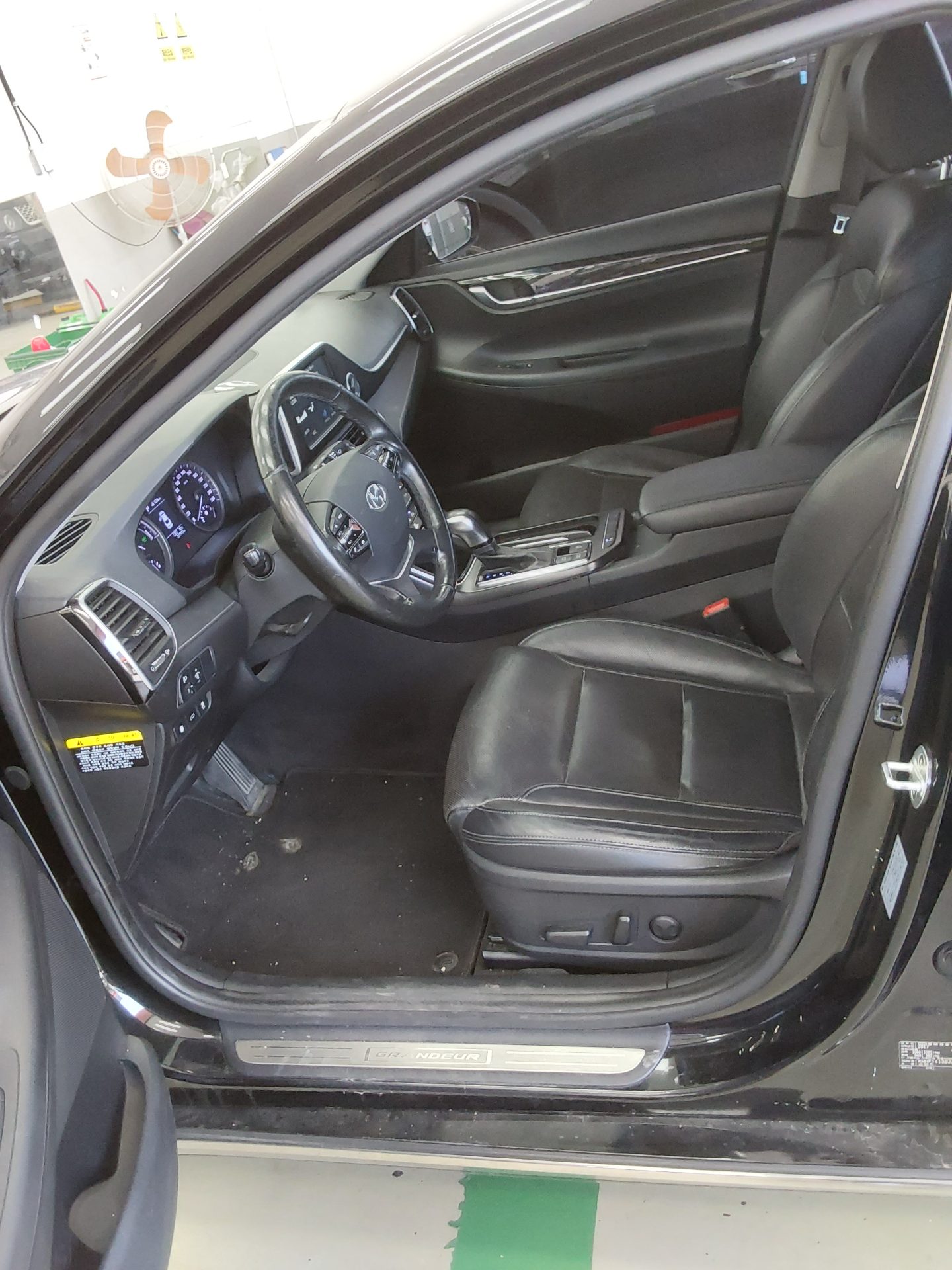 2018 - hyundai grandeur