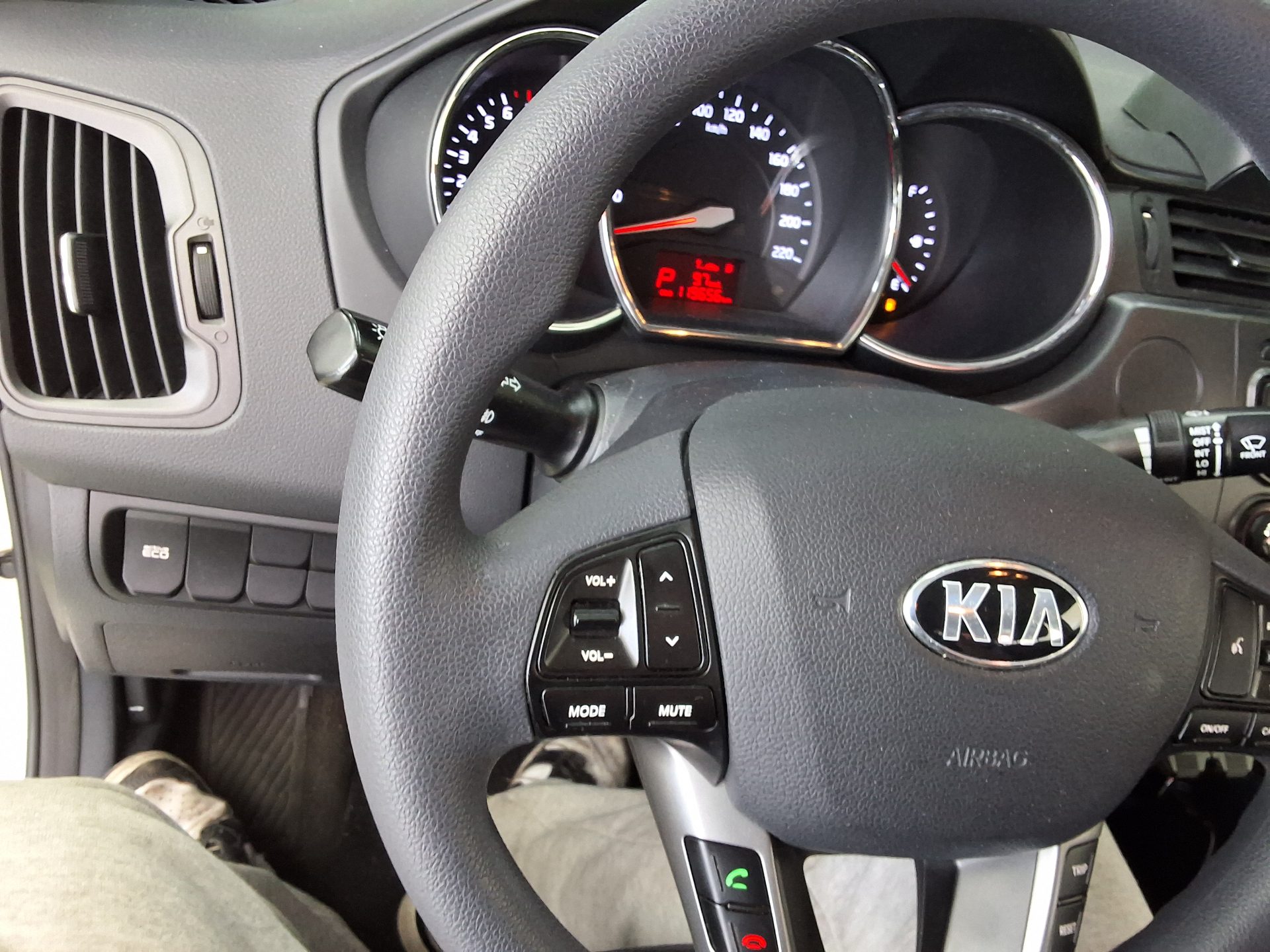 2012 - kia pride