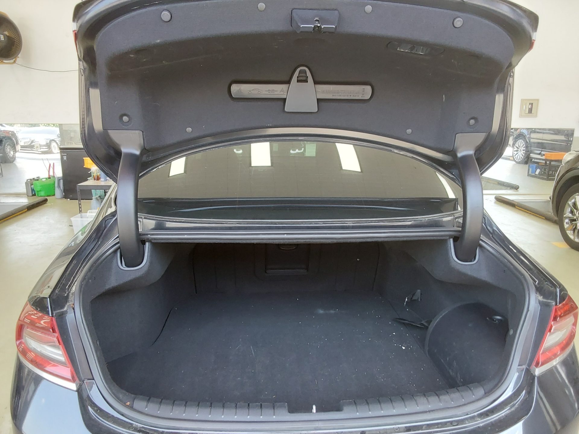 2018 - hyundai grandeur