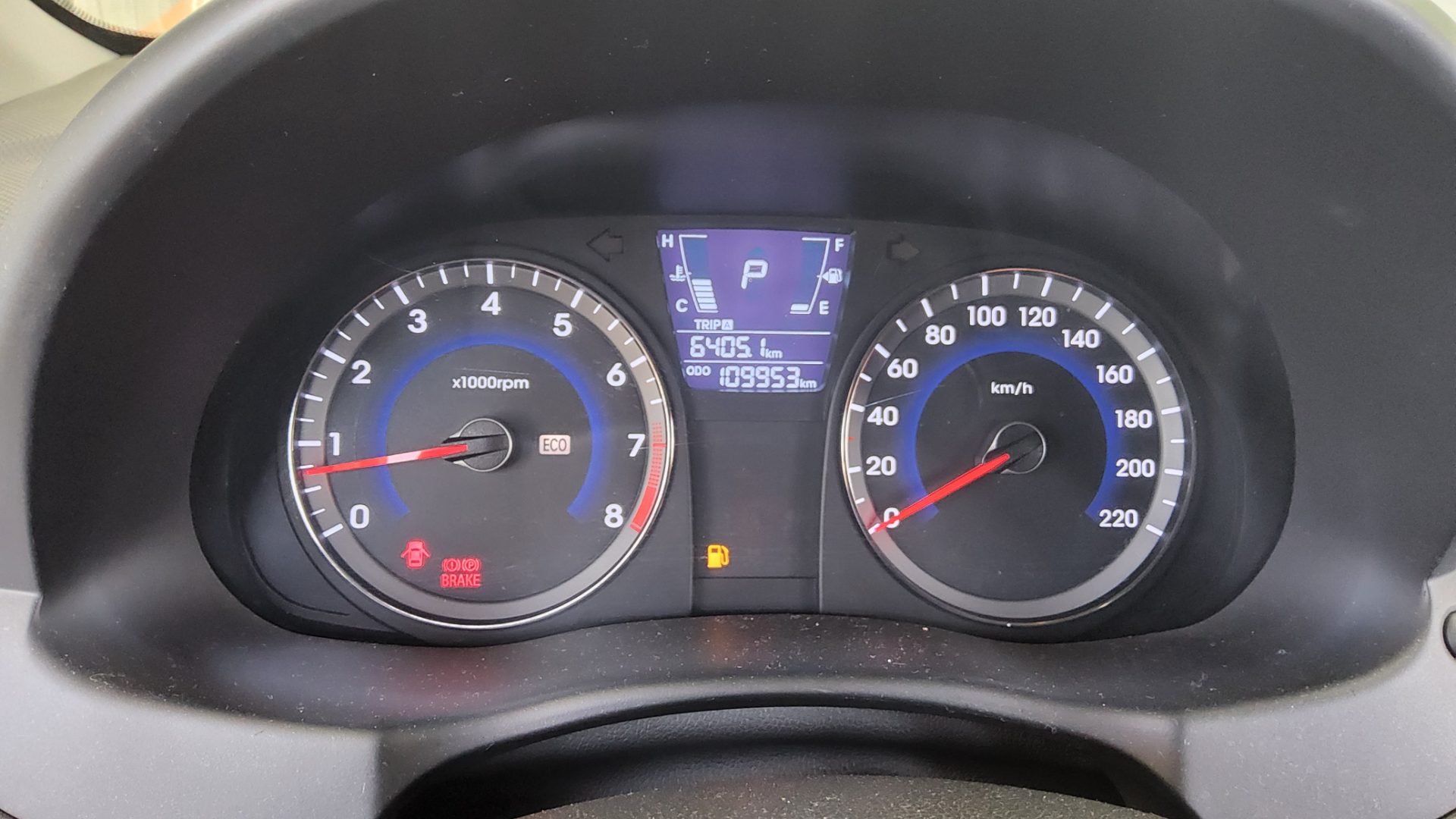 2012 - hyundai accent