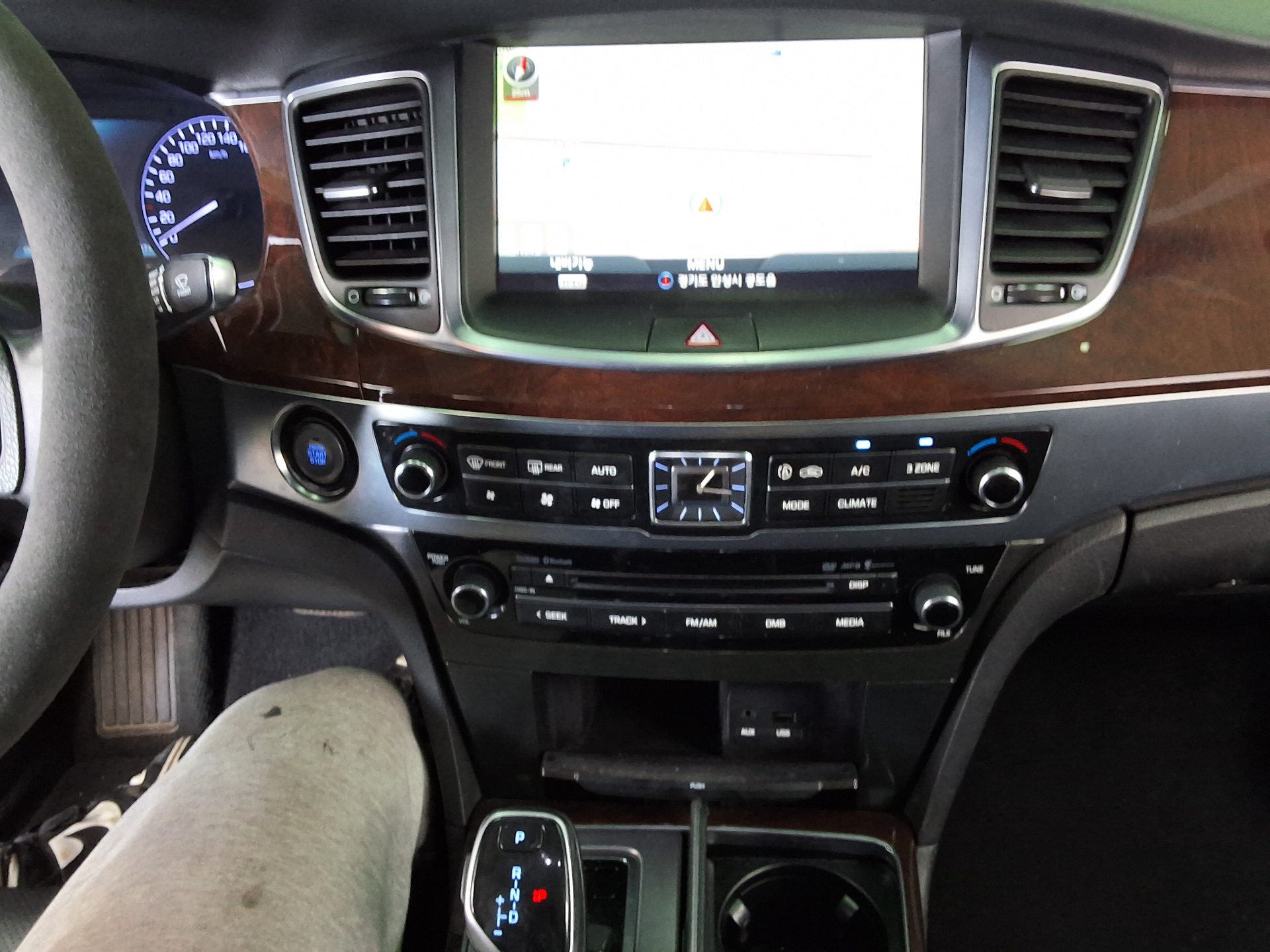 2015 - hyundai equus