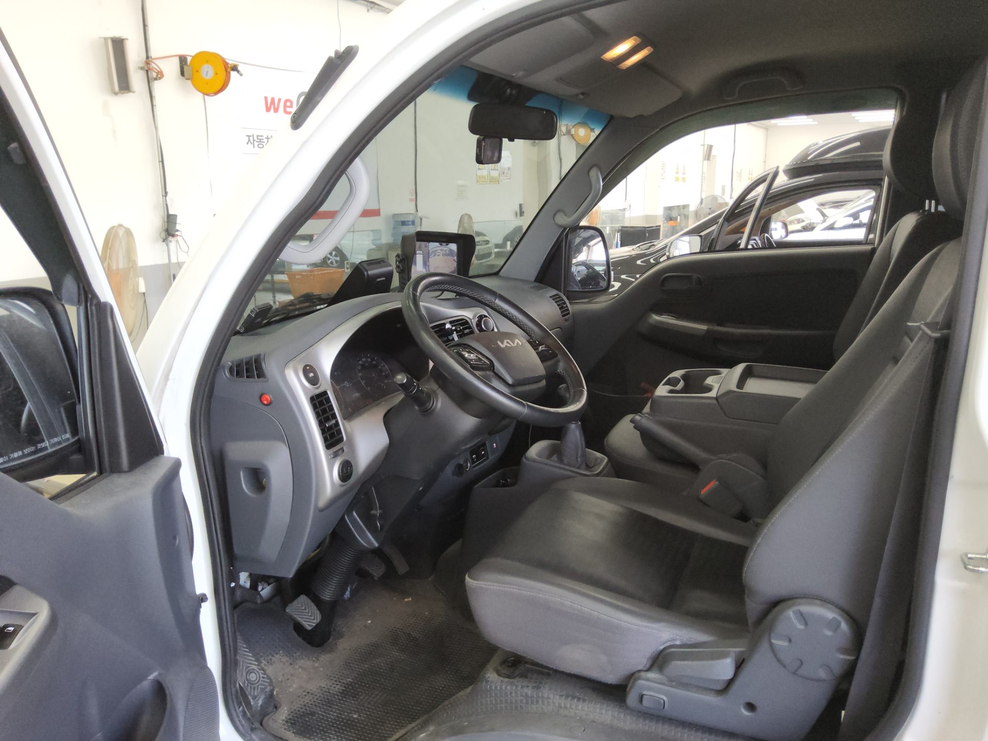 2022 - kia bongo