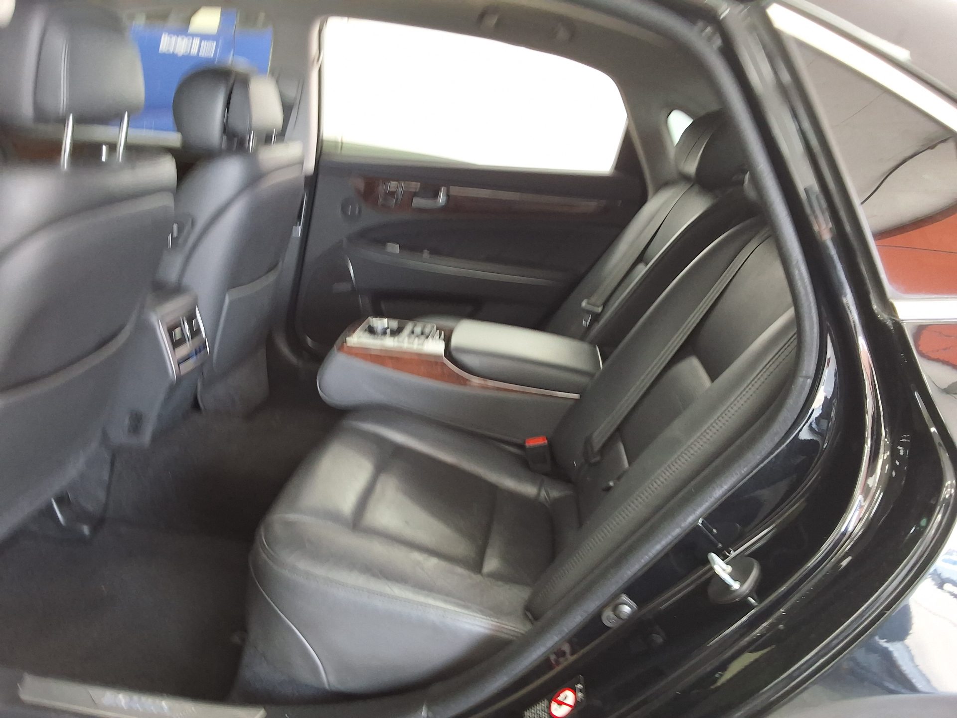2015 - hyundai equus
