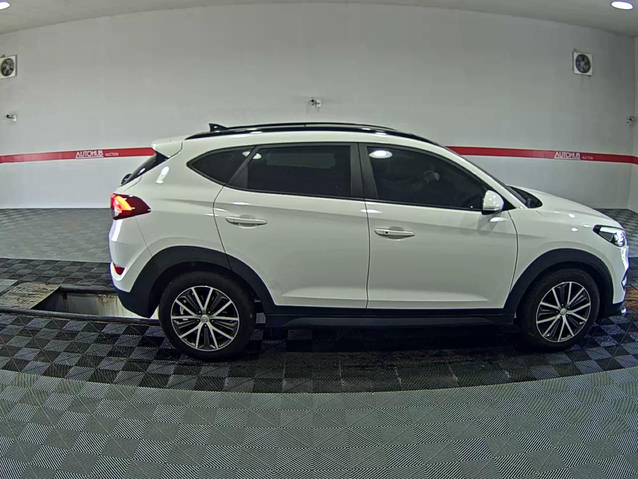 2017 - hyundai tucson