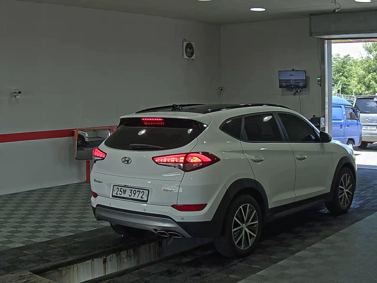 2017 - hyundai tucson