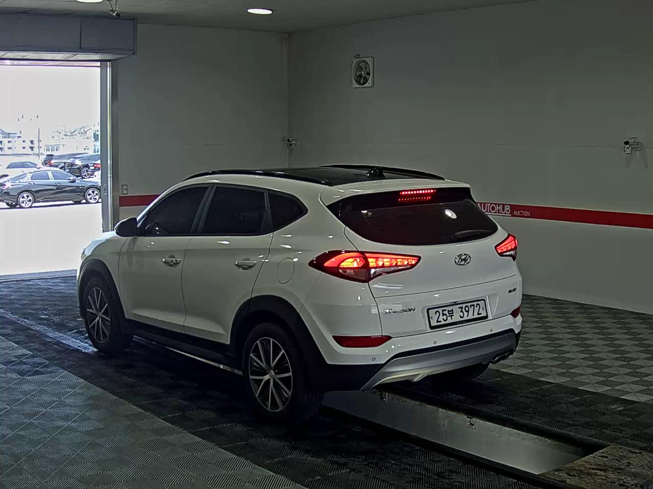 2017 - hyundai tucson