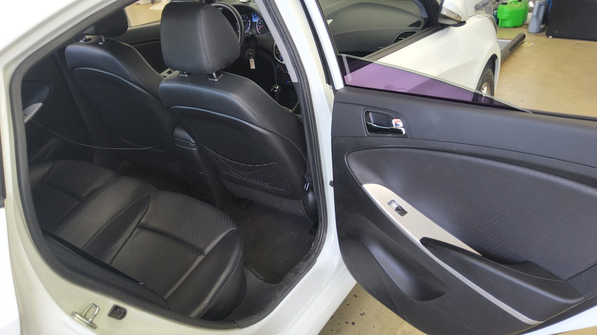 2012 - hyundai accent