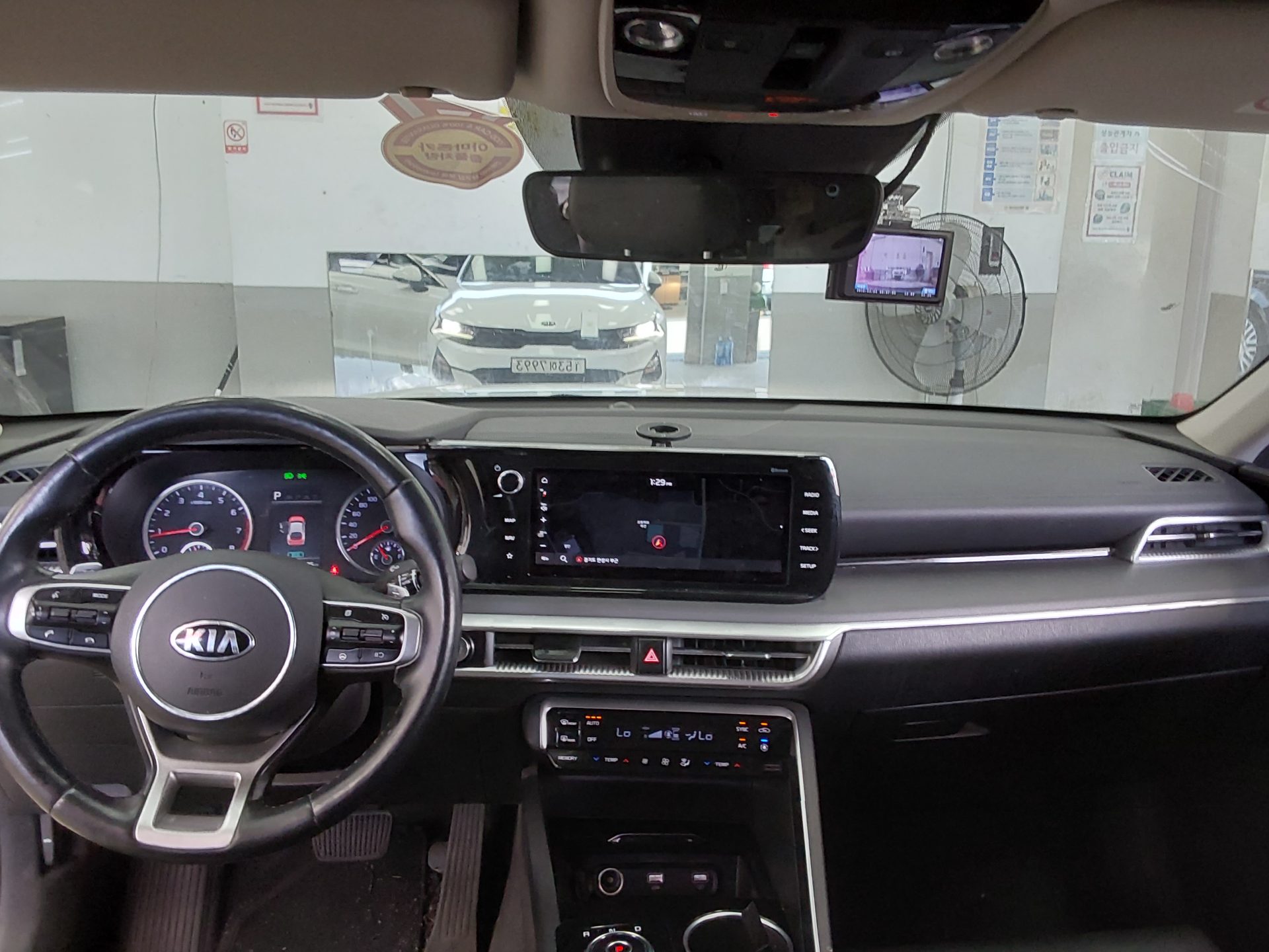 2021 - kia k5