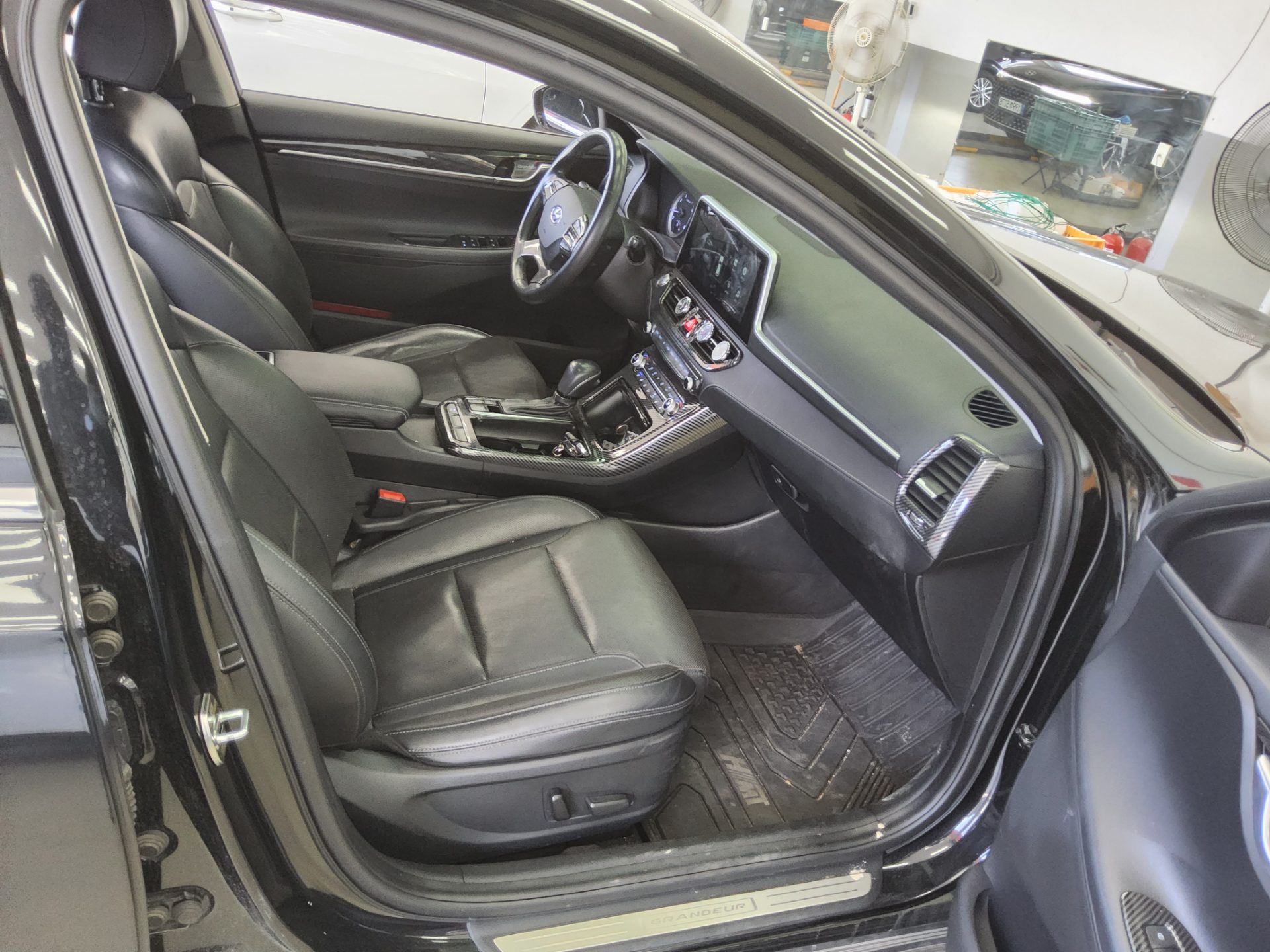 2017 - hyundai grandeur