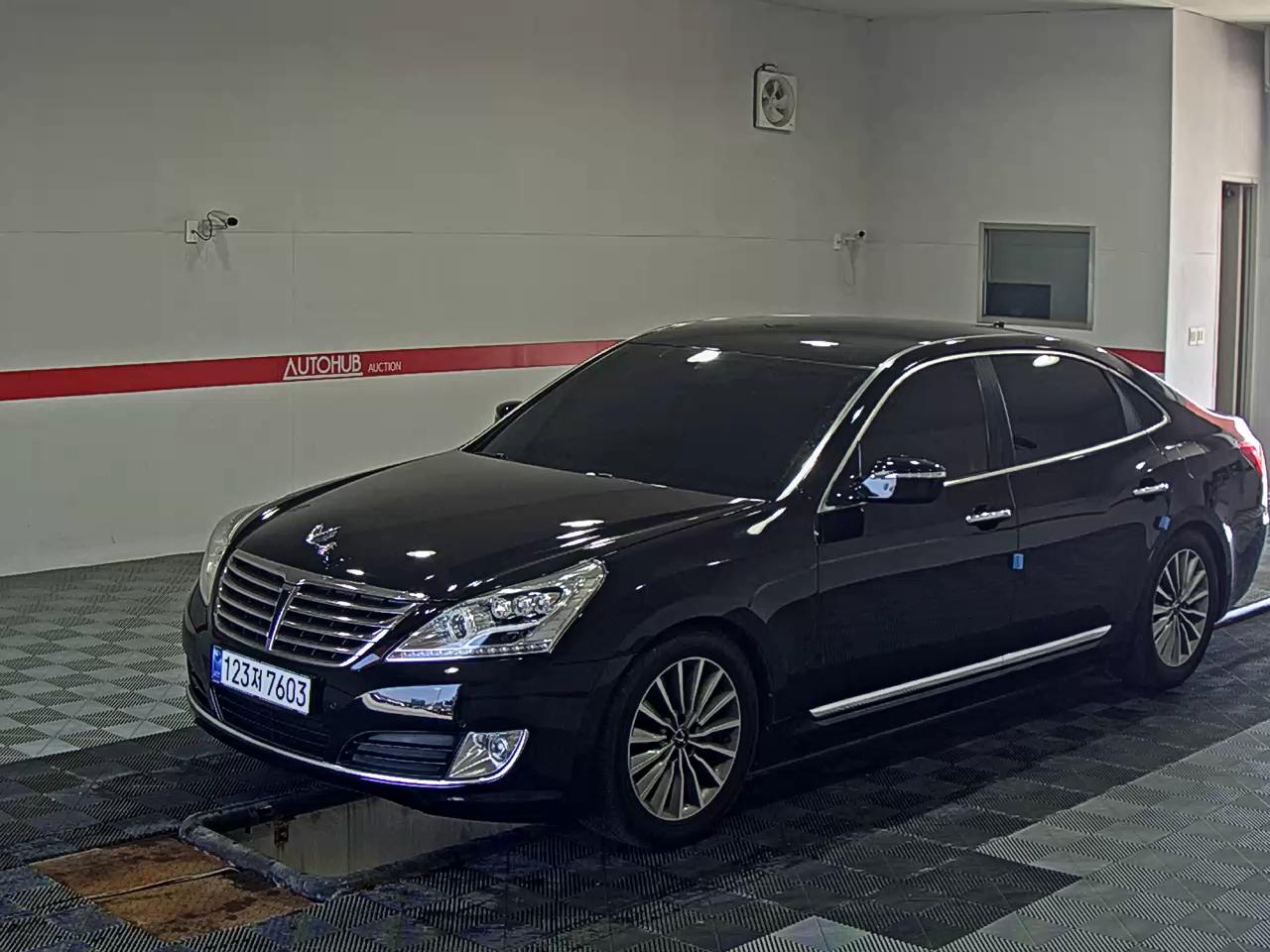 HYUNDAI EQUUS () VS380