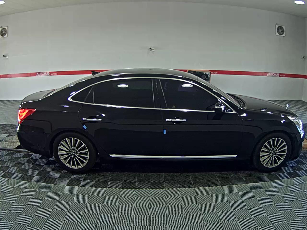 2015 - hyundai equus