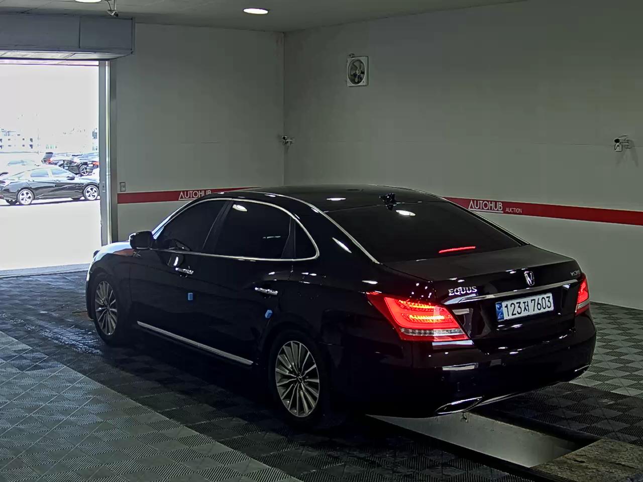 2015 - hyundai equus
