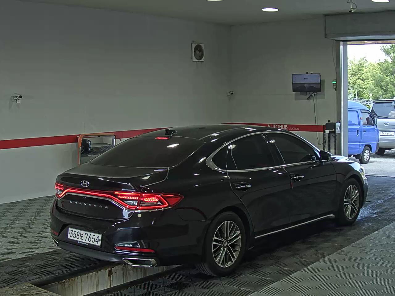 2017 - hyundai grandeur