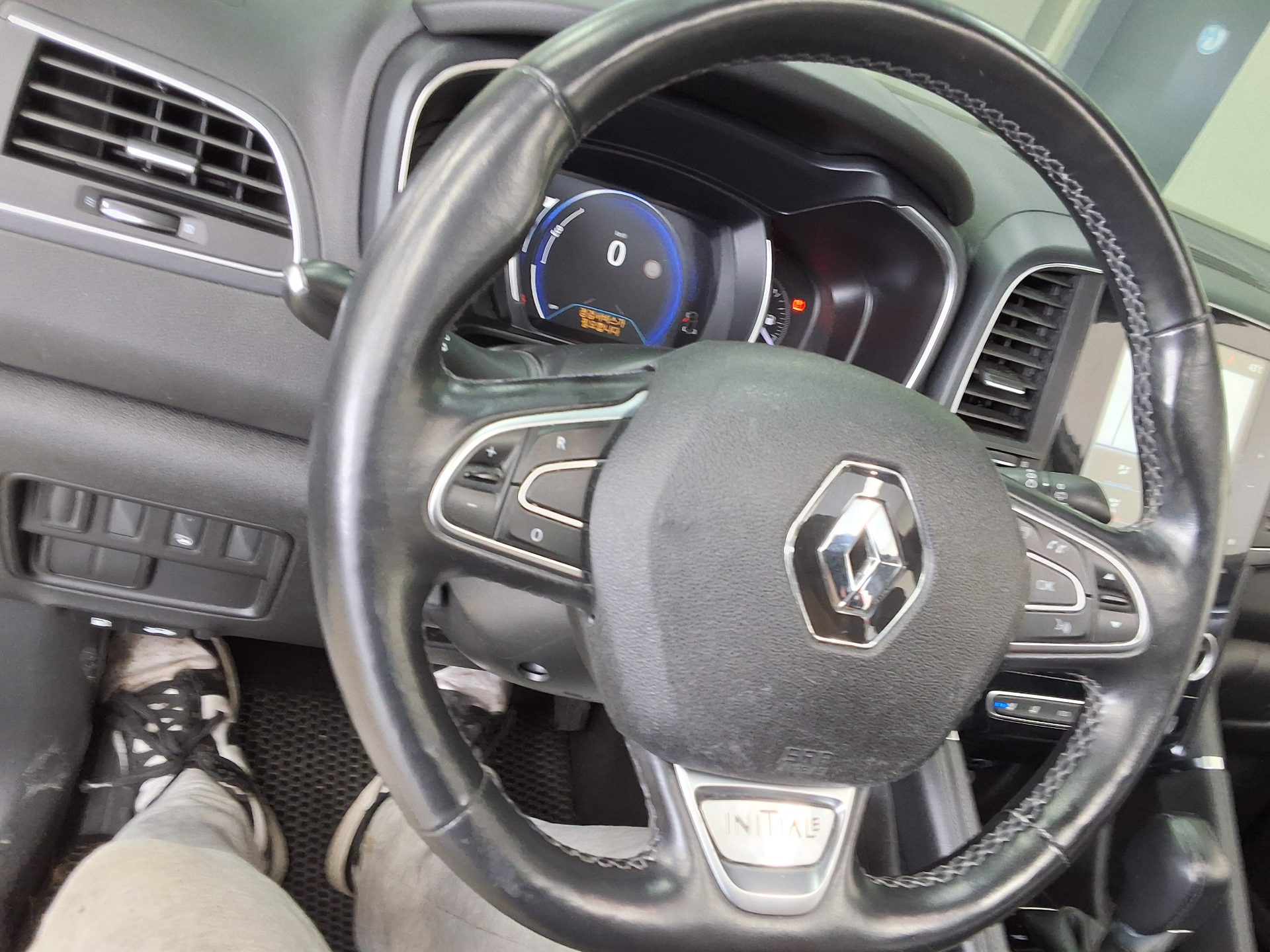 2018 - renault qm6