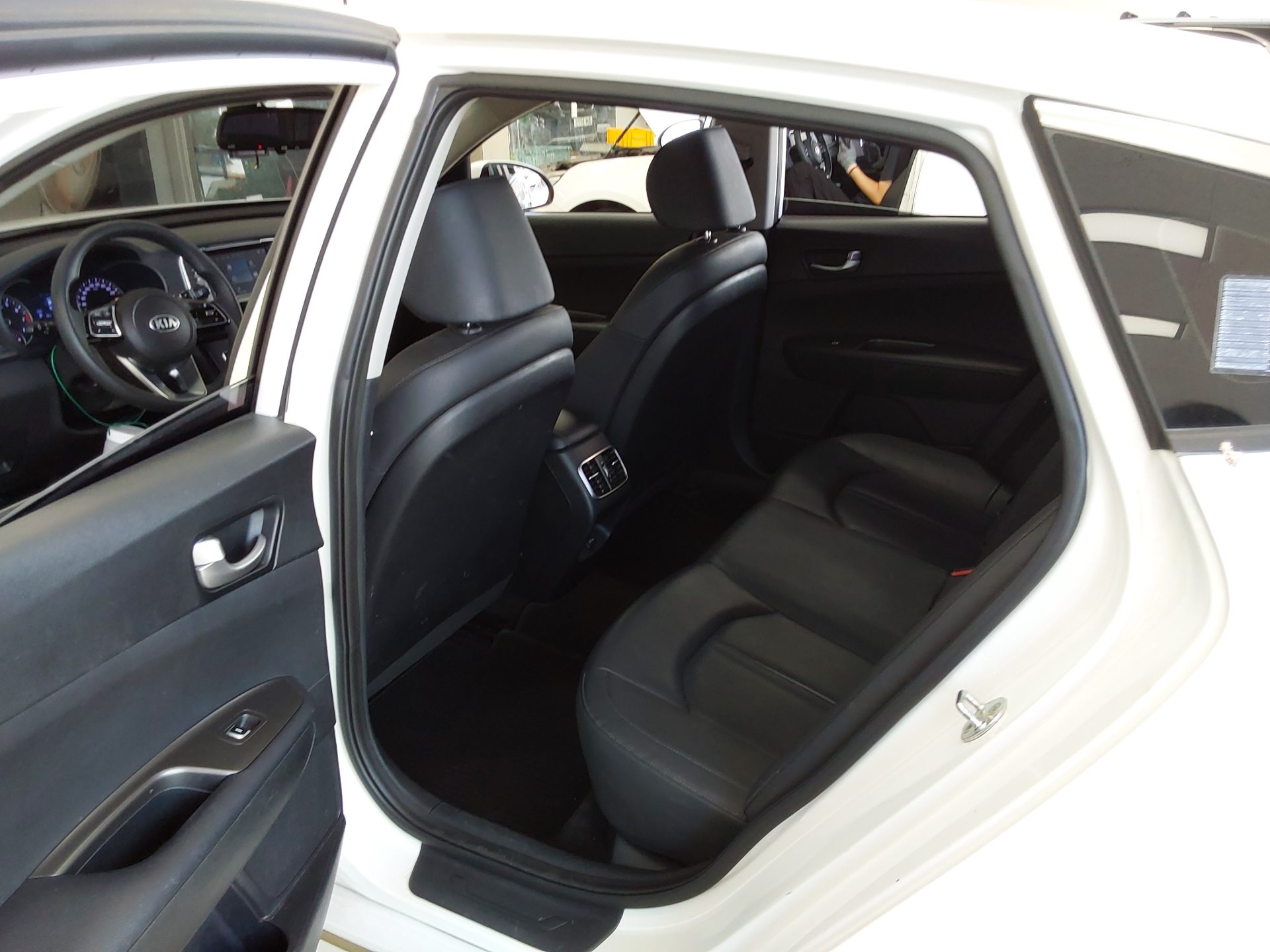 2020 - kia k5