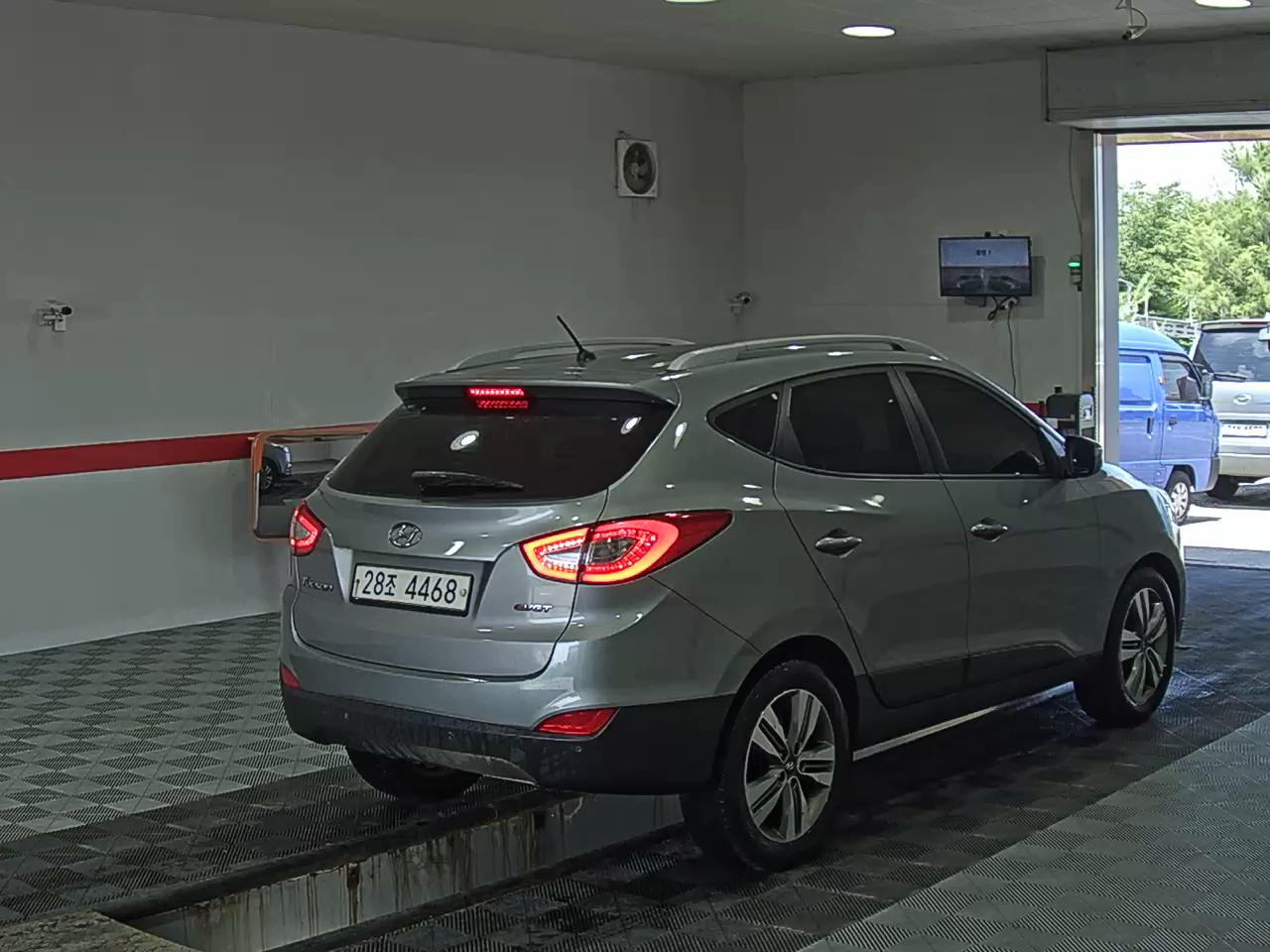 2014 - hyundai tucson