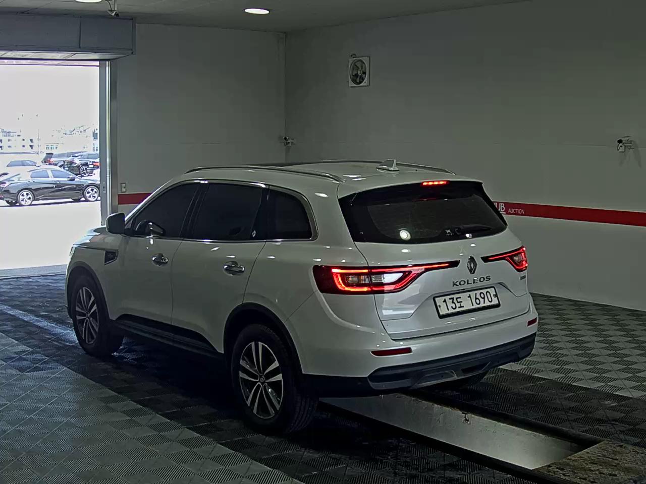 2018 - renault qm6